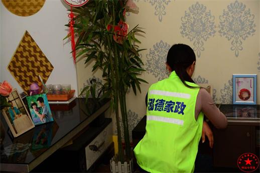 社旗月嫂培訓學校,寶寶轉(zhuǎn)奶后會拉肚子？
