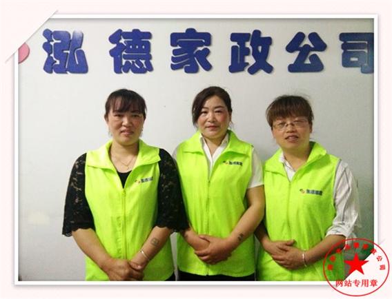 混合喂養(yǎng)，合理安排母乳和奶粉的時間。新野哪有月嫂培訓？