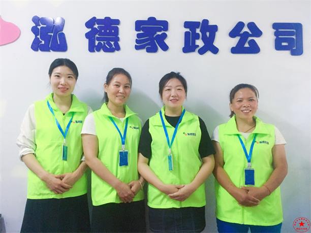 淅川專業(yè)月嫂教你怎樣讓寶寶乖乖吃飯。